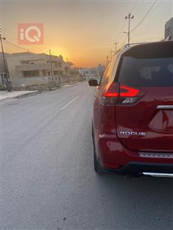 نيسان روج